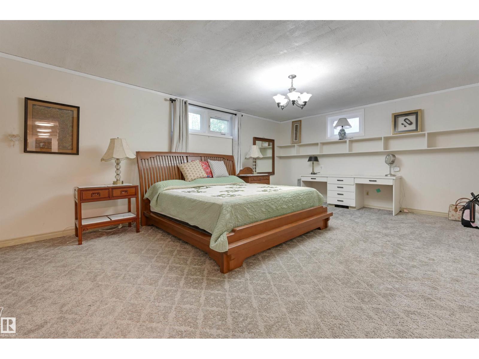 Photo 20 of 14712 Park Dr Nw, Edmonton AB