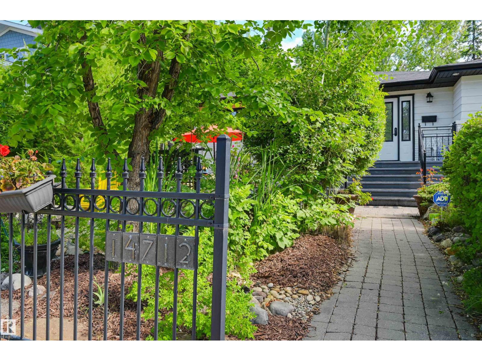 Photo 28 of 14712 Park Dr Nw, Edmonton AB
