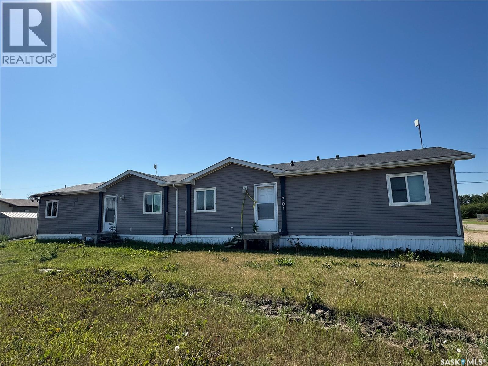 Photo 12 of 701 2nd Avenue E, Shellbrook SK