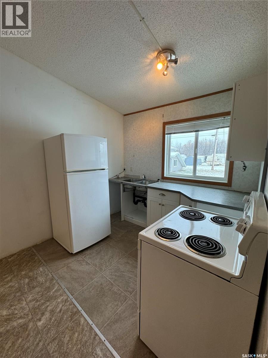 Photo 7 of 701 2nd Avenue E, Shellbrook SK