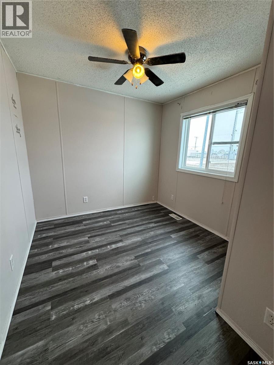 Photo 3 of 701 2nd Avenue E, Shellbrook SK