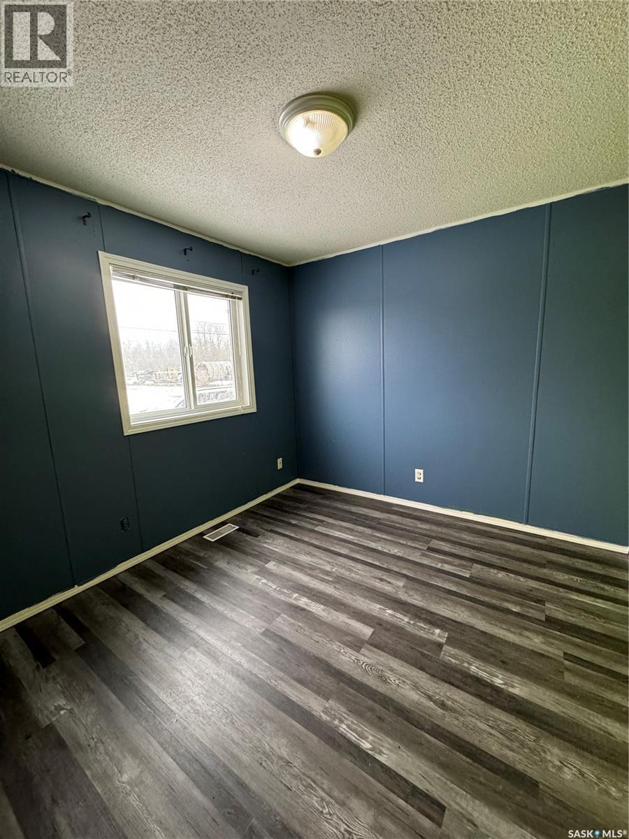 Photo 11 of 701 2nd Avenue E, Shellbrook SK