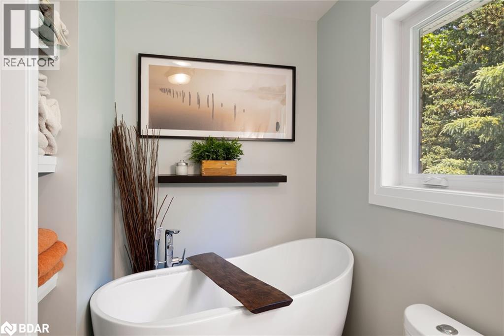 Photo 18 of 1277 Sunnidale Road, Springwater ON