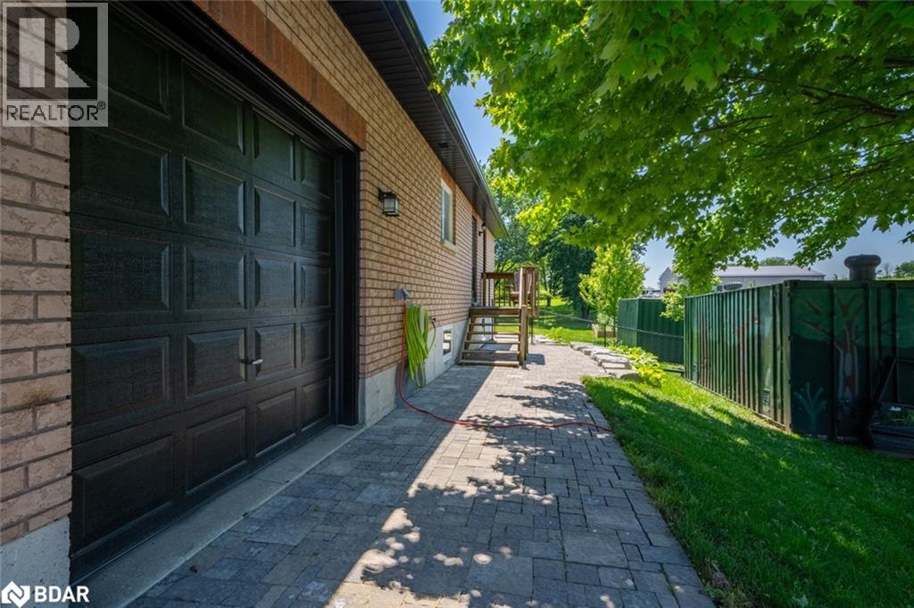 Photo 28 of 1277 Sunnidale Road, Springwater ON