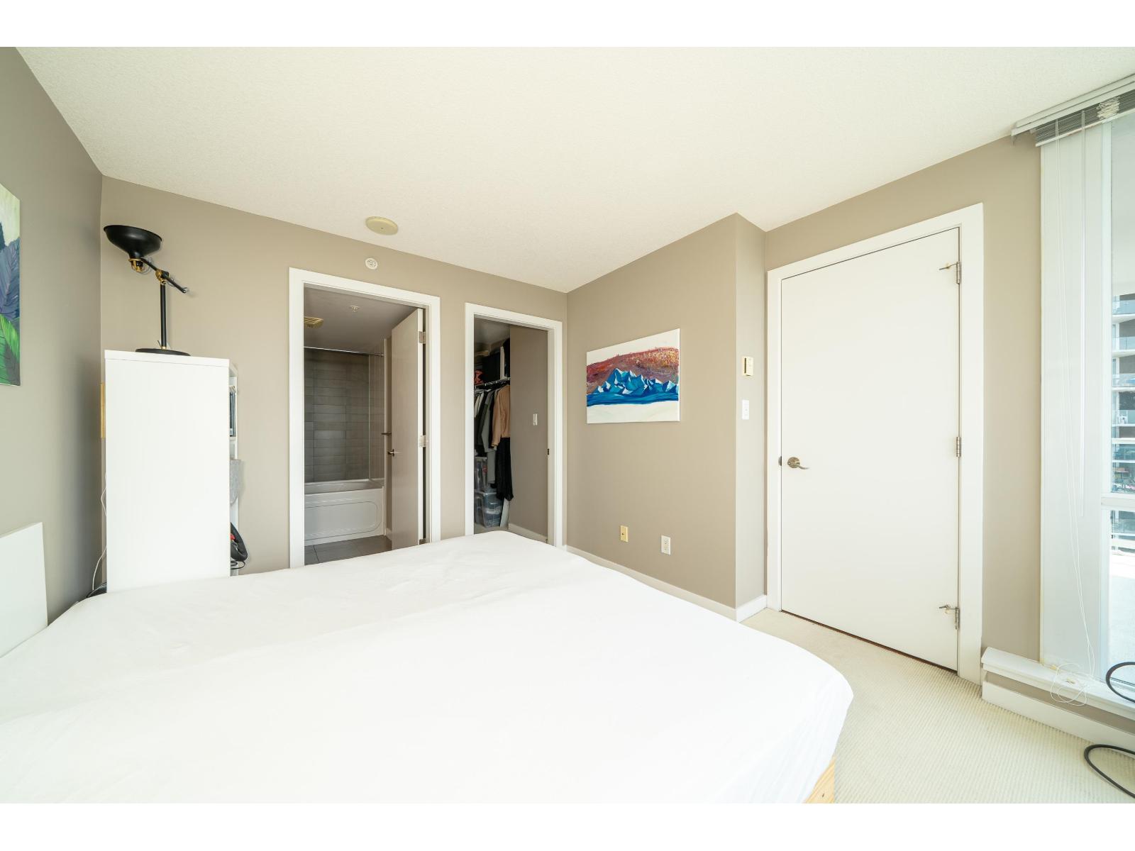 Photo 30 of 3607 9981 Whalley Boulevard, Surrey BC