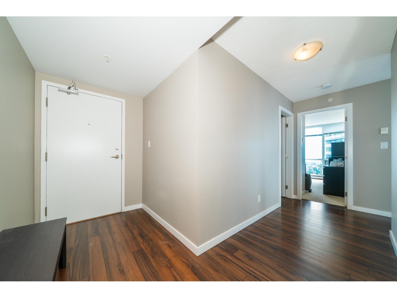 Photo 32 of 3607 9981 Whalley Boulevard, Surrey BC