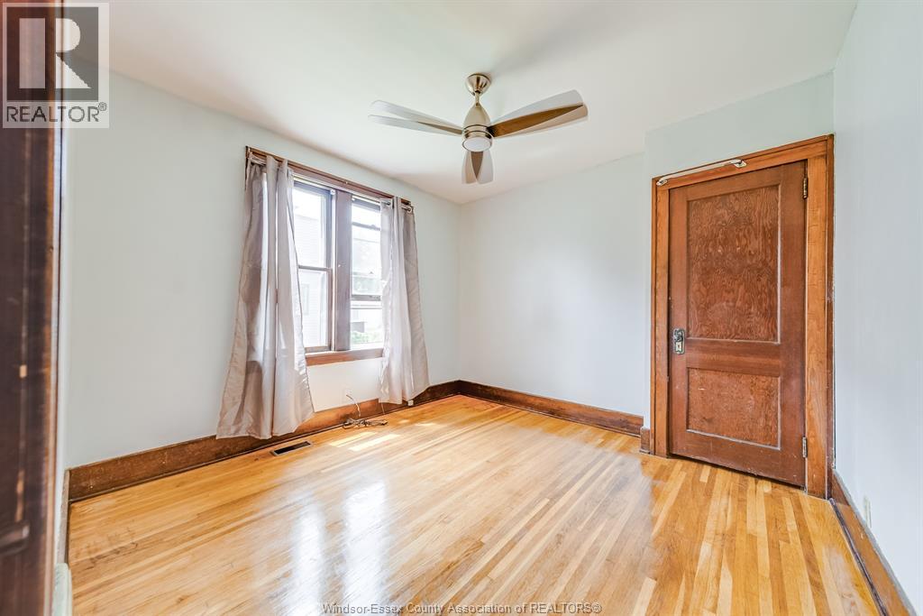 Photo 10 of 446 48 Newbury Street, Windsor ON