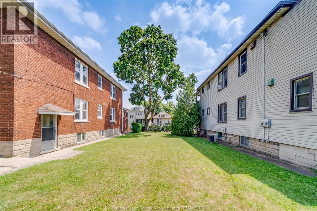 Photo 14 of 446 48 Newbury Street, Windsor ON