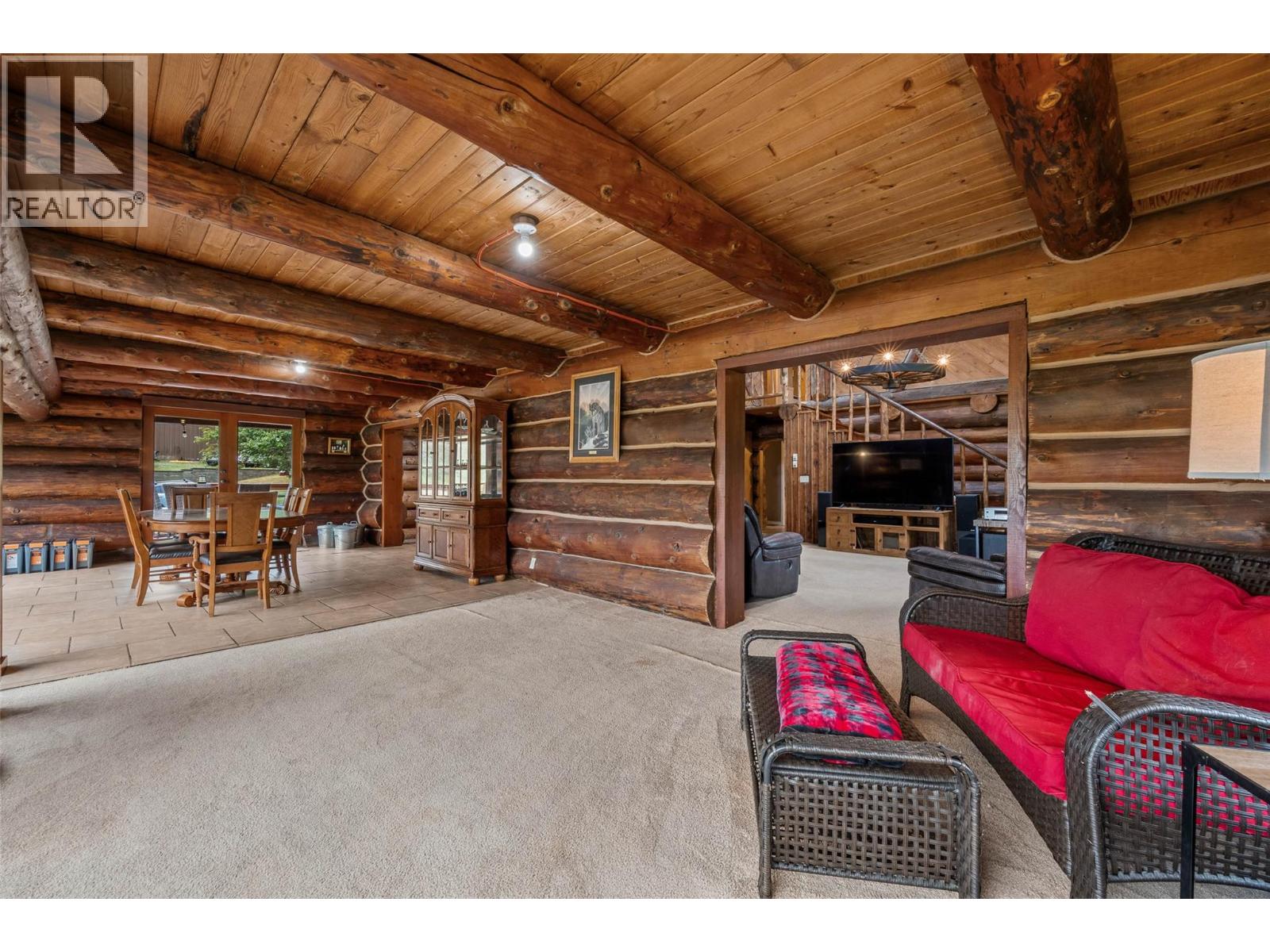 601 YELLOWHEAD HIGHWAY S - 17