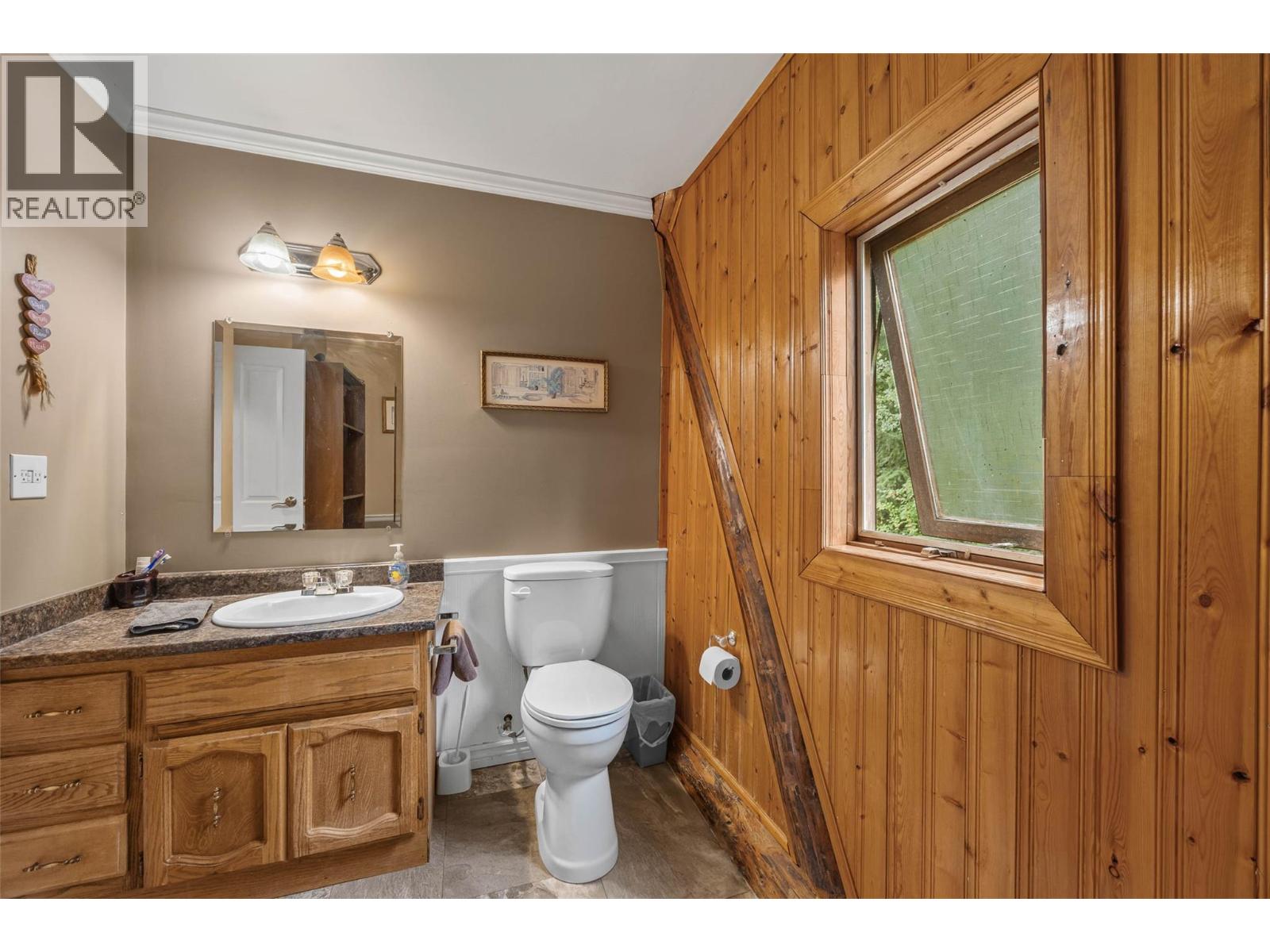 601 YELLOWHEAD HIGHWAY S - 26