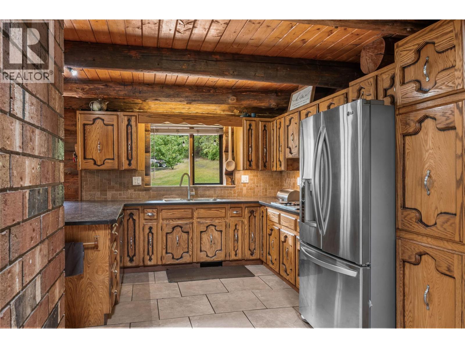 601 YELLOWHEAD HIGHWAY S - 12