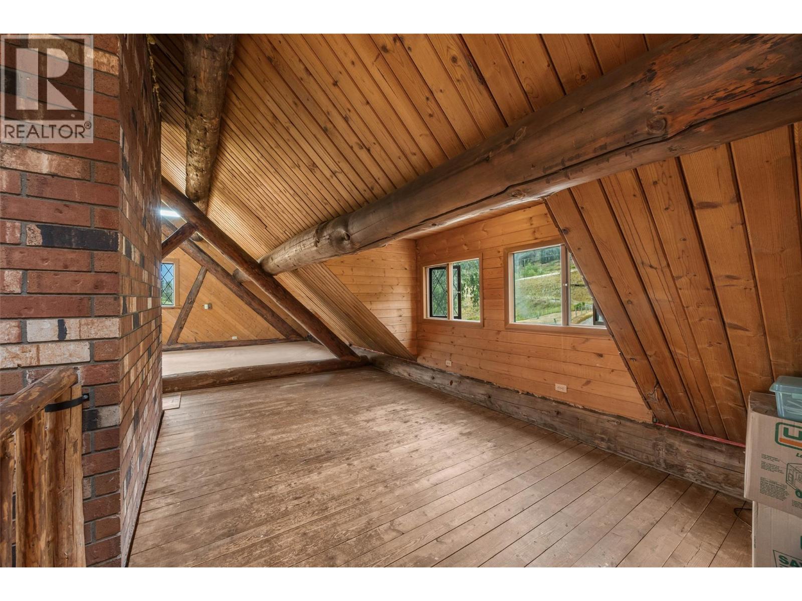 601 YELLOWHEAD HIGHWAY S - 21