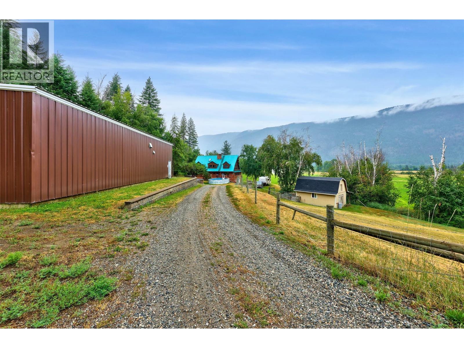 601 Yellowhead Highway S - 51