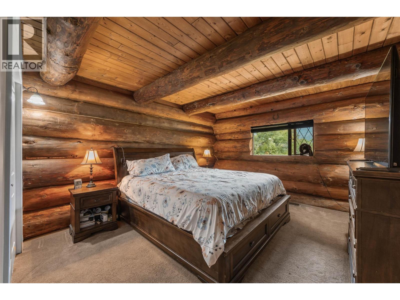 601 YELLOWHEAD HIGHWAY S - 28