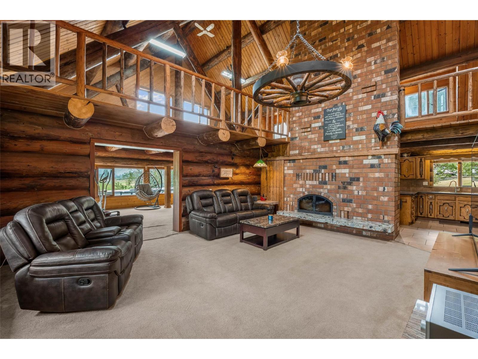 601 YELLOWHEAD HIGHWAY S - 14