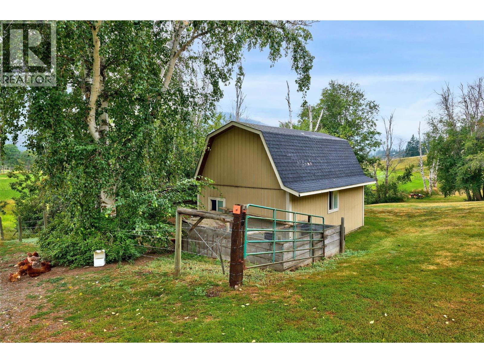 601 YELLOWHEAD HIGHWAY S - 43