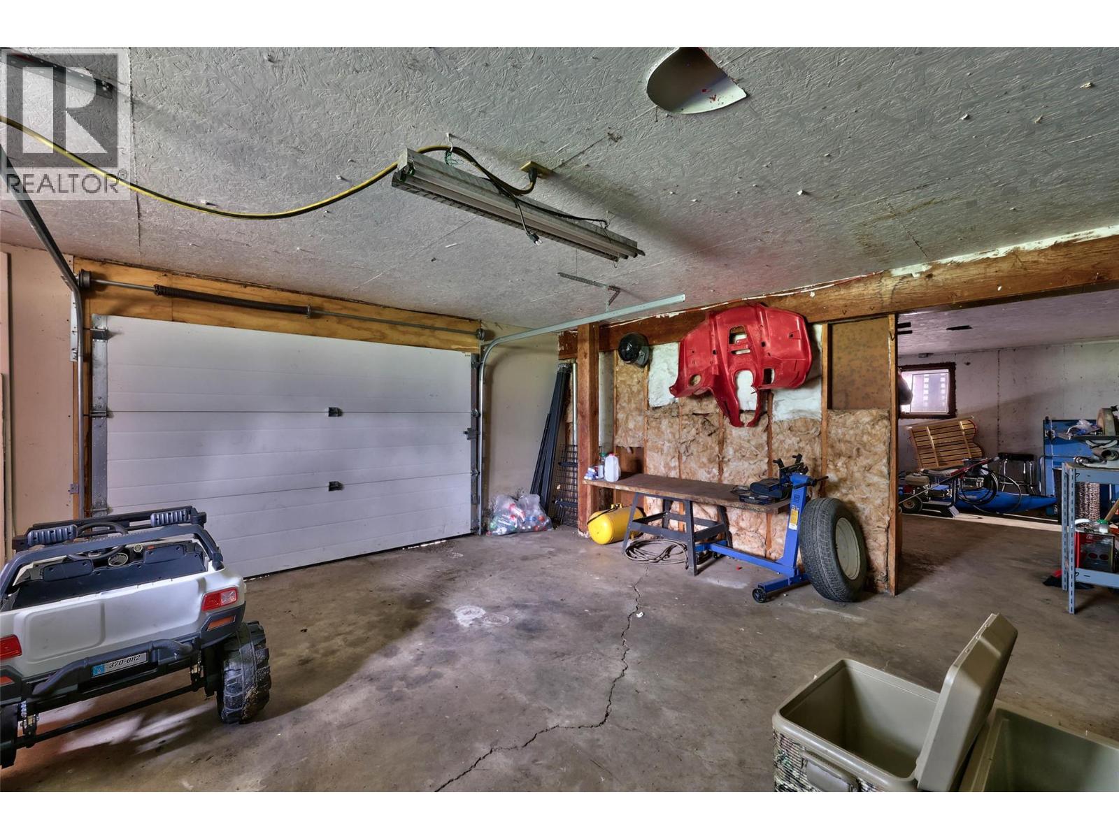 601 Yellowhead Highway S - 37