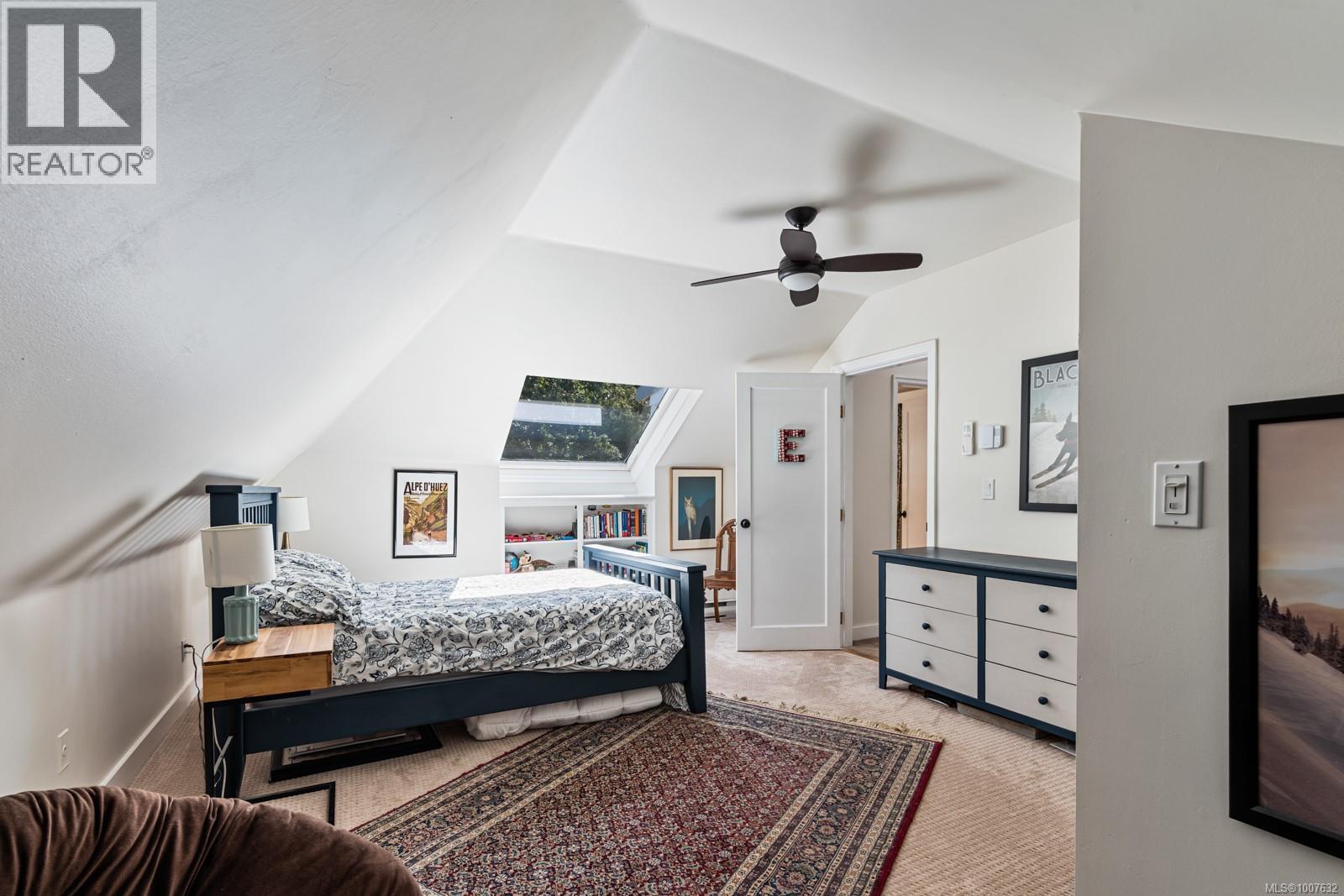 Single Family House Character for Sale in  Fifth St Victoria 