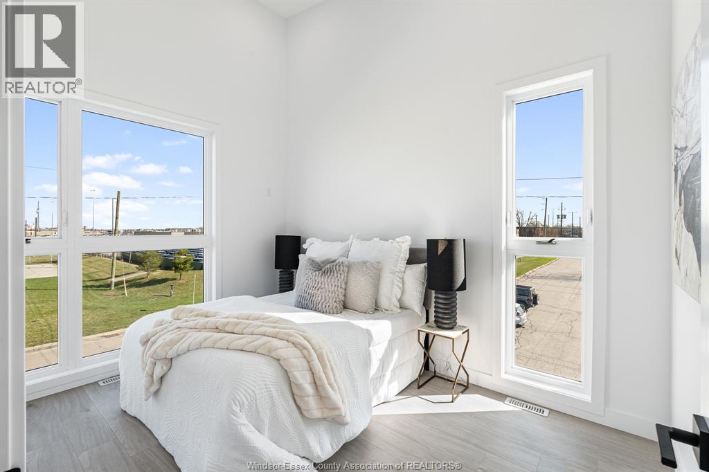 Photo 24 of 2041 2045 Seneca Street, Windsor ON