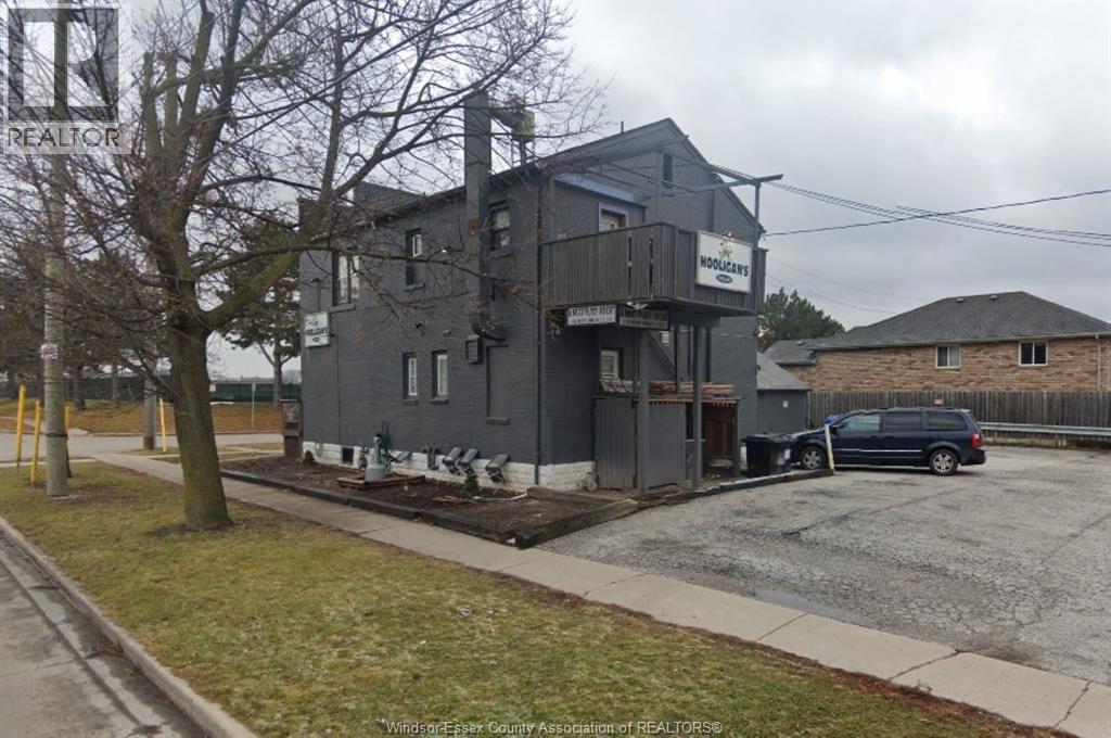 Photo 2 of 1898 Shepherd Street East, Windsor ON