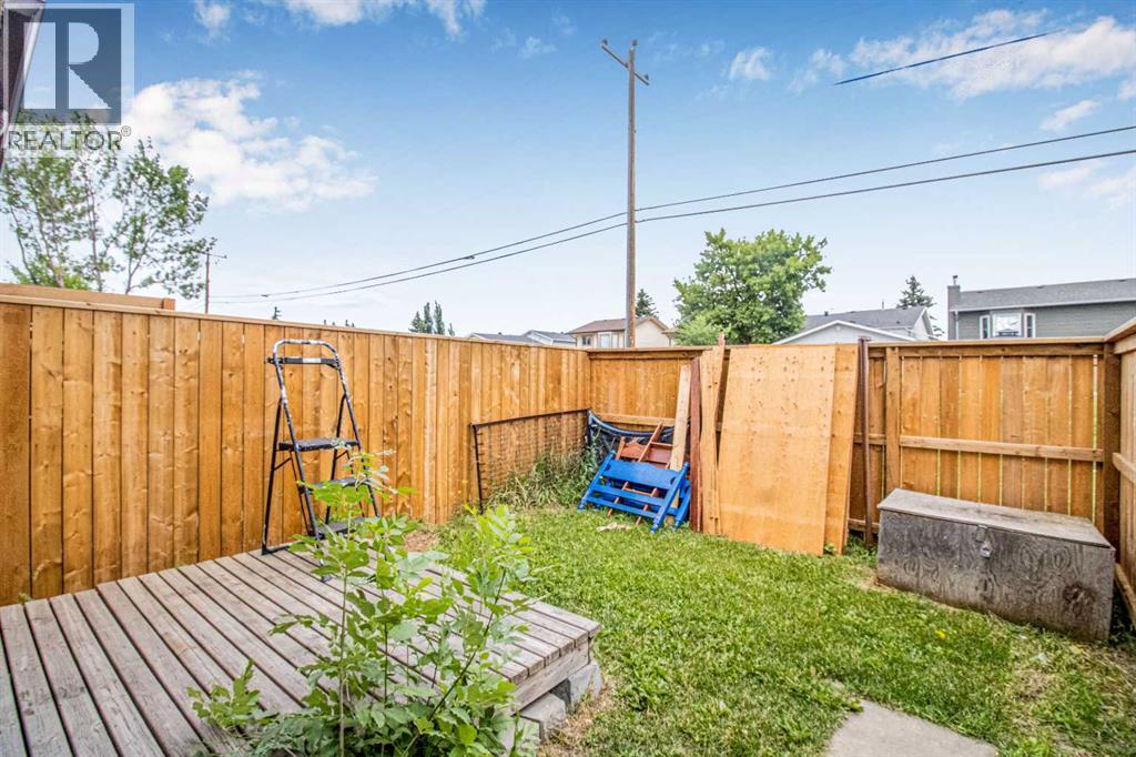 Single Family House for Sale in  Falshire Terrace NE Falconridge Calgary 
