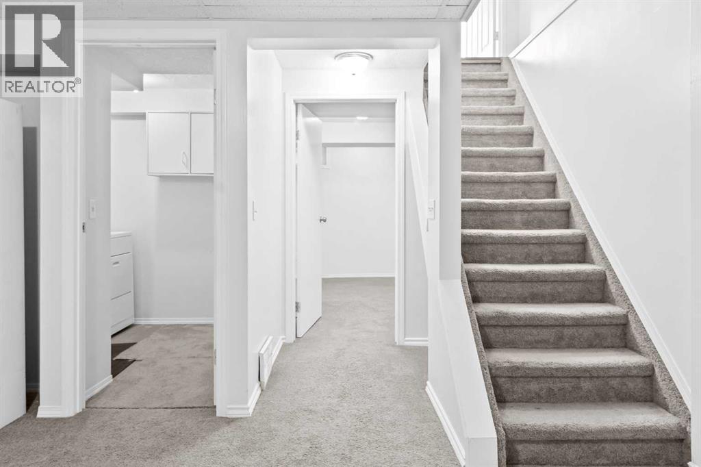 Single Family House for Sale in  Falshire Terrace NE Falconridge Calgary 