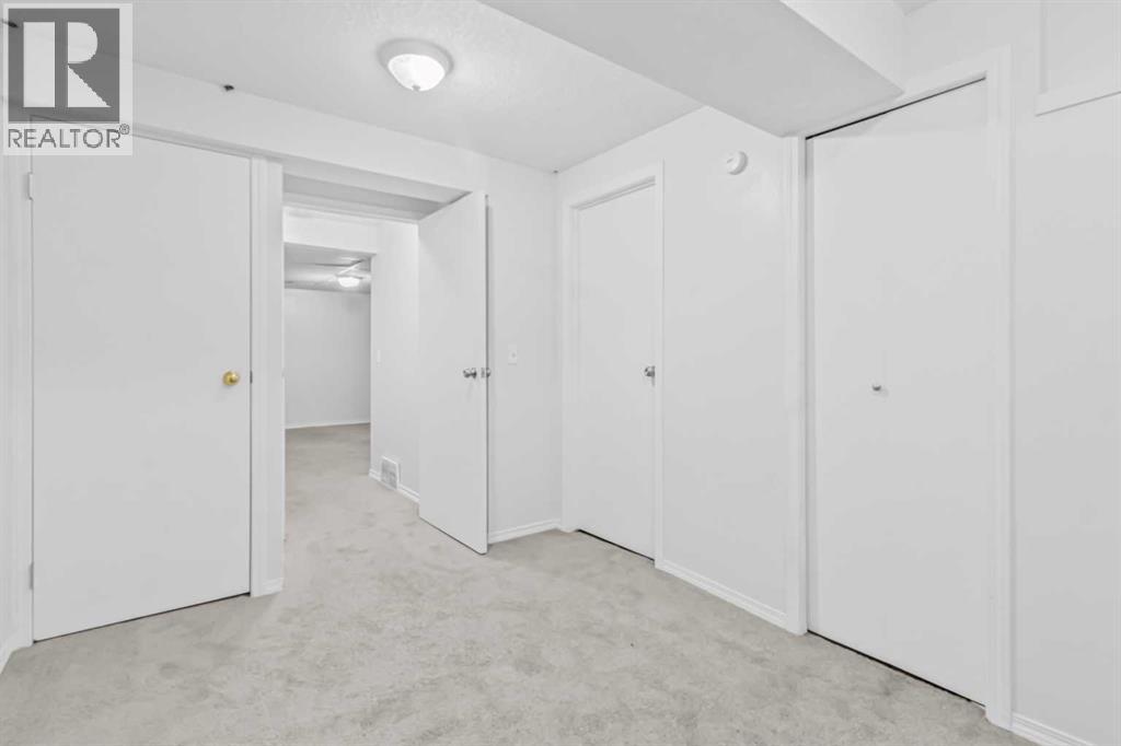 Single Family House for Sale in  Falshire Terrace NE Falconridge Calgary 