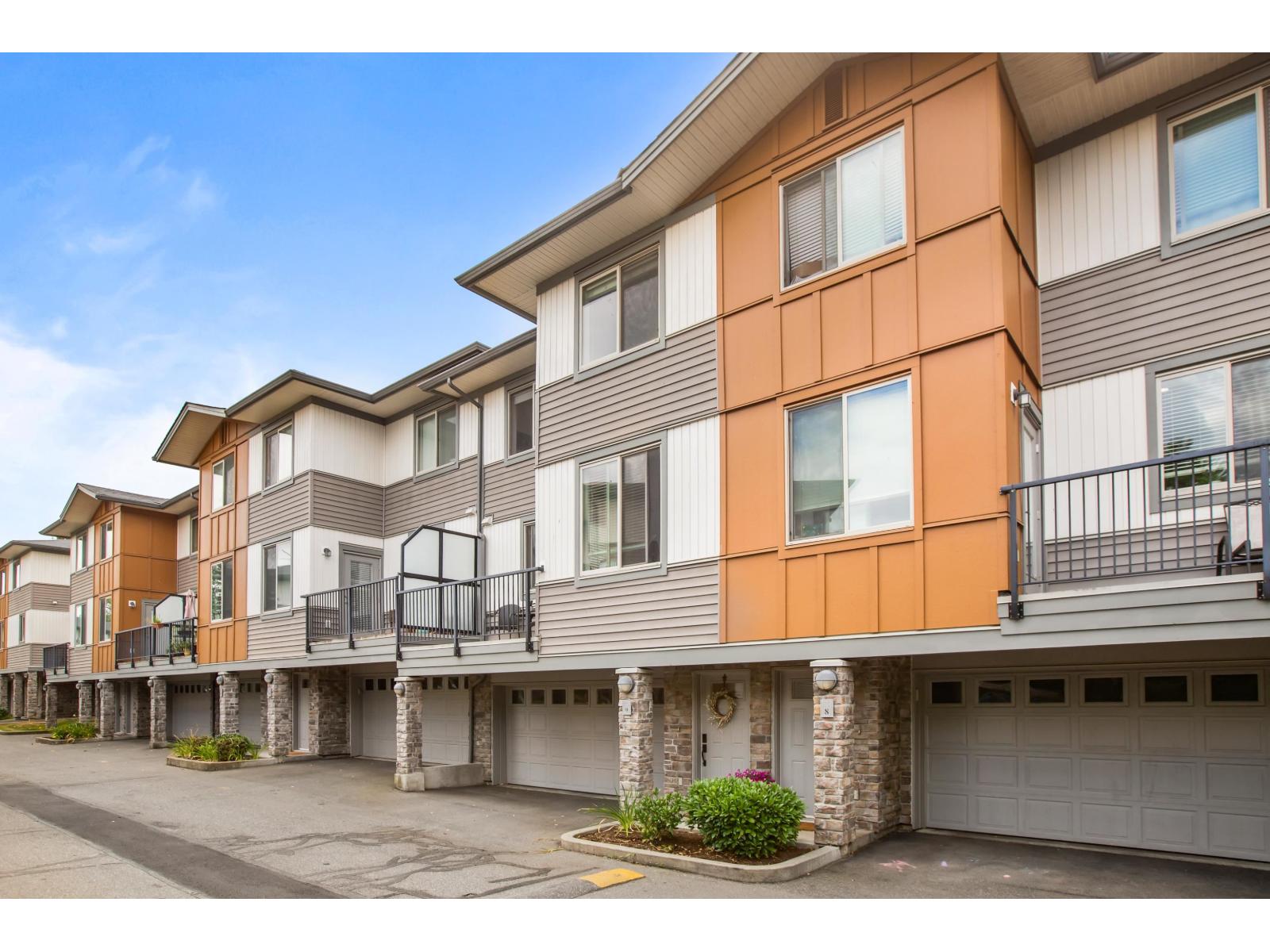 Photo 4 of 9 34248 King Road, Abbotsford BC
