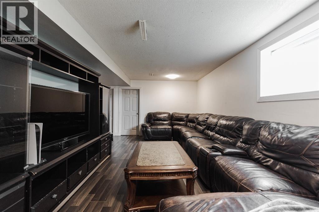 Photo 6 of 68 Centennial Drive, Fort Mcmurray AB