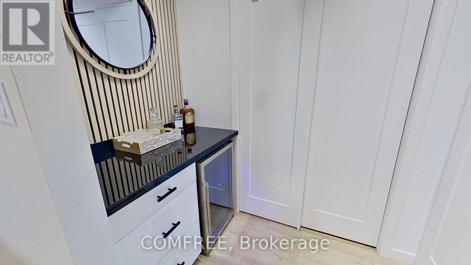 Photo 29 of 1 Starlight Lane, Thames Centre ON