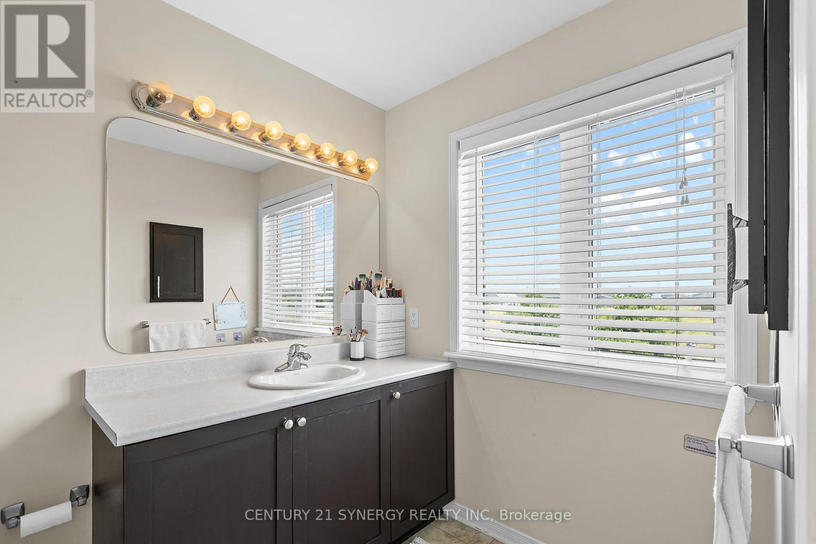 Photo 25 of 1790 Plainridge Crescent, Ottawa ON