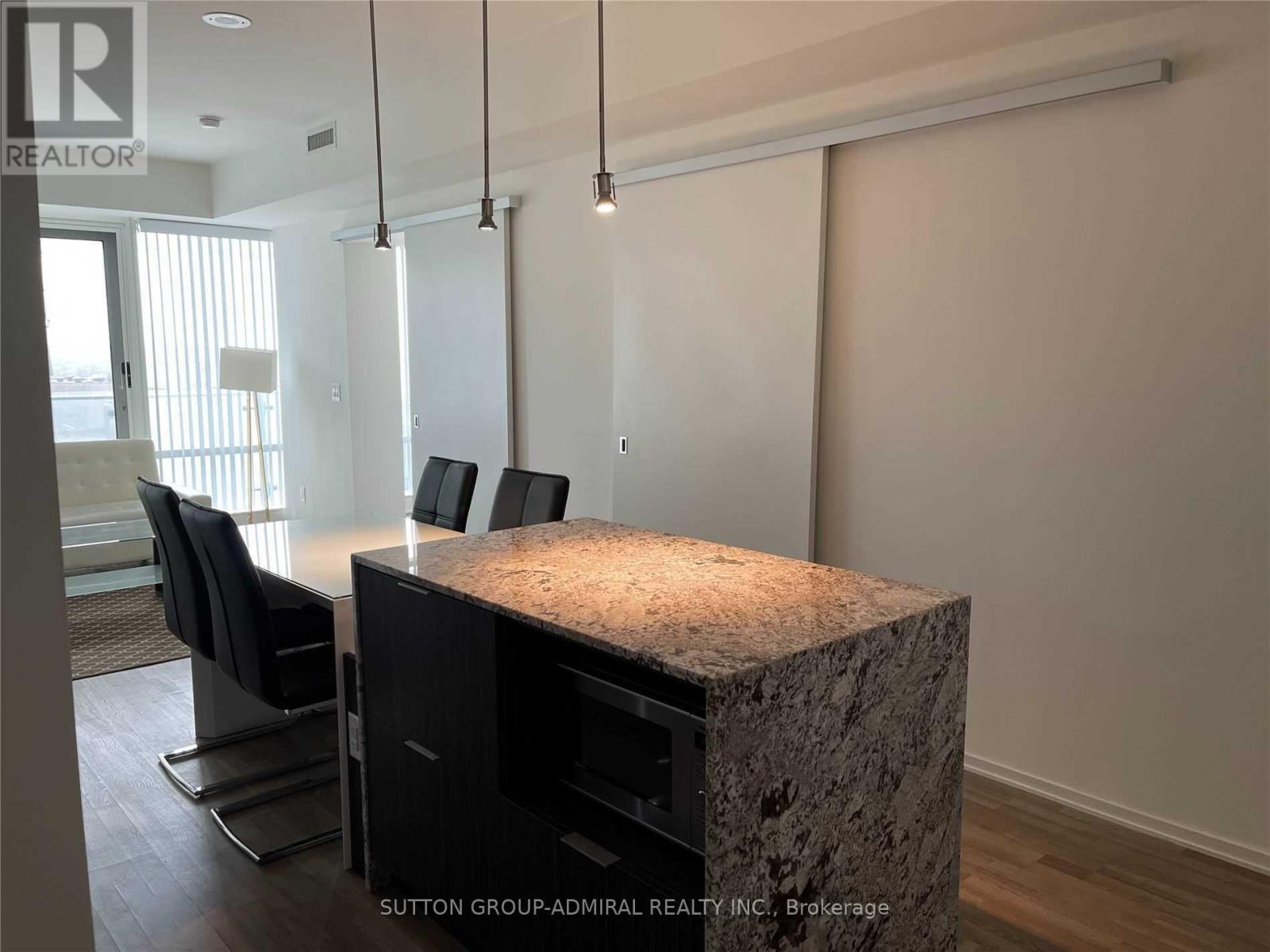 Photo 4 of 1012 1 Bloor Street E, Toronto ON