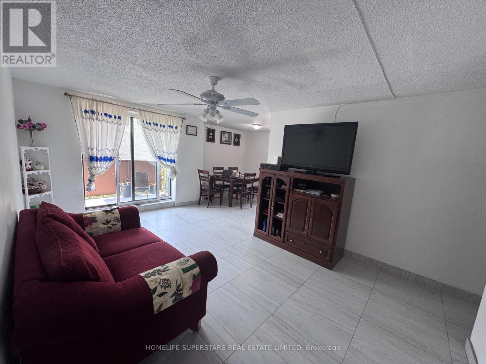 Photo 4 of 202 1445 Wilson Avenue, Toronto ON