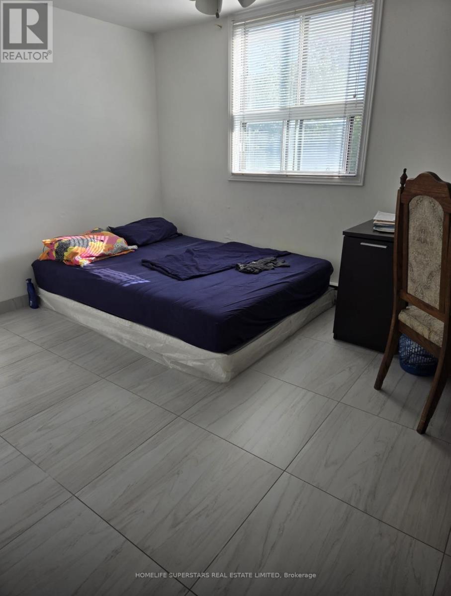 Photo 13 of 202 1445 Wilson Avenue, Toronto ON