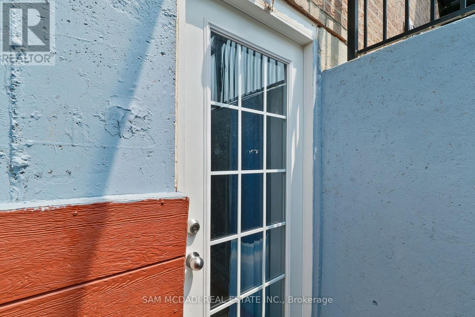 Photo 43 of 45 Cherrytree Drive, Brampton ON