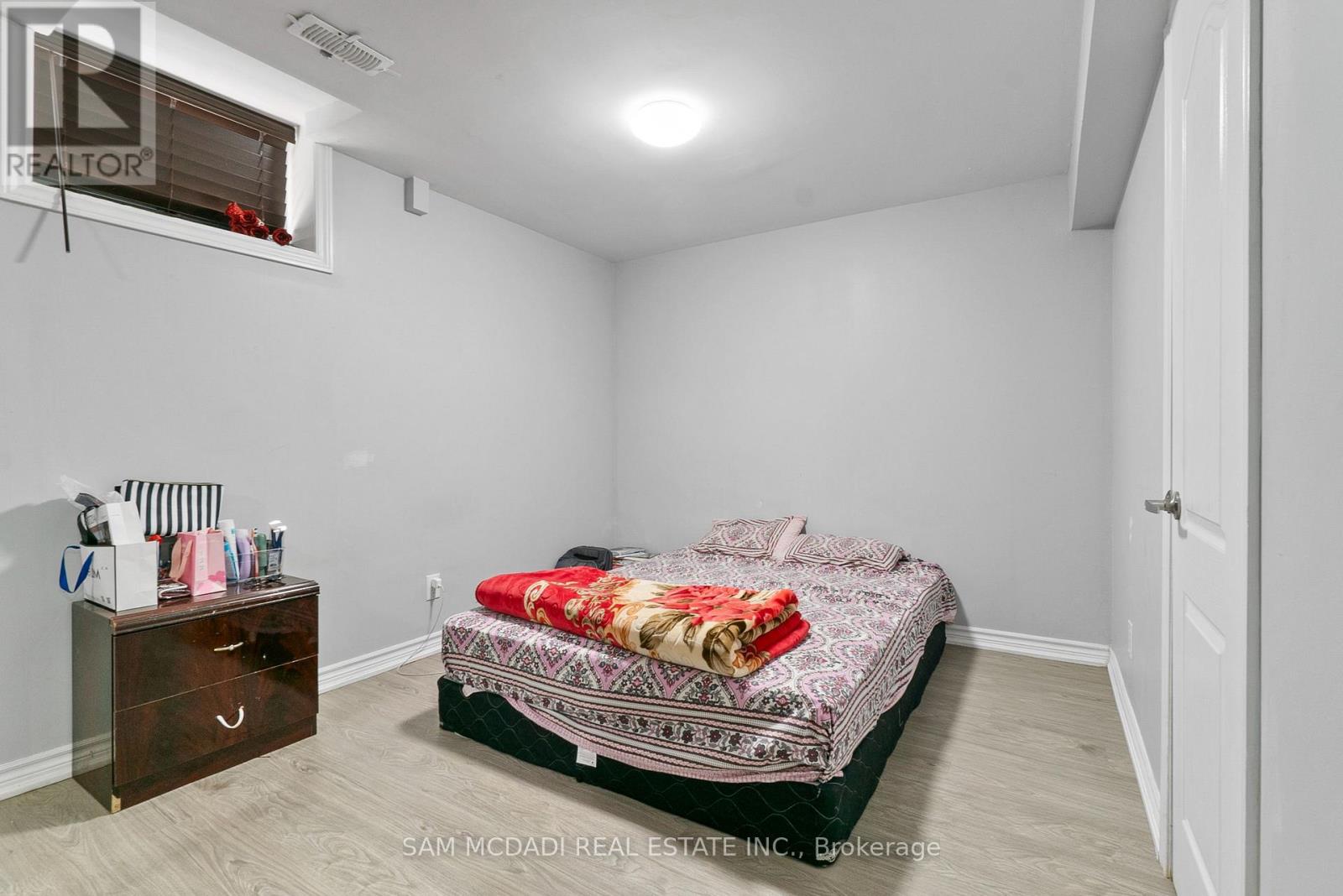 Photo 22 of 45 Cherrytree Drive, Brampton ON