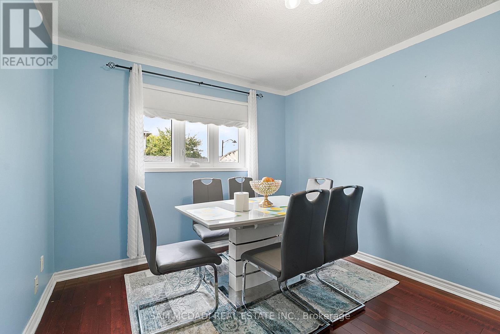 Photo 21 of 45 Cherrytree Drive, Brampton ON