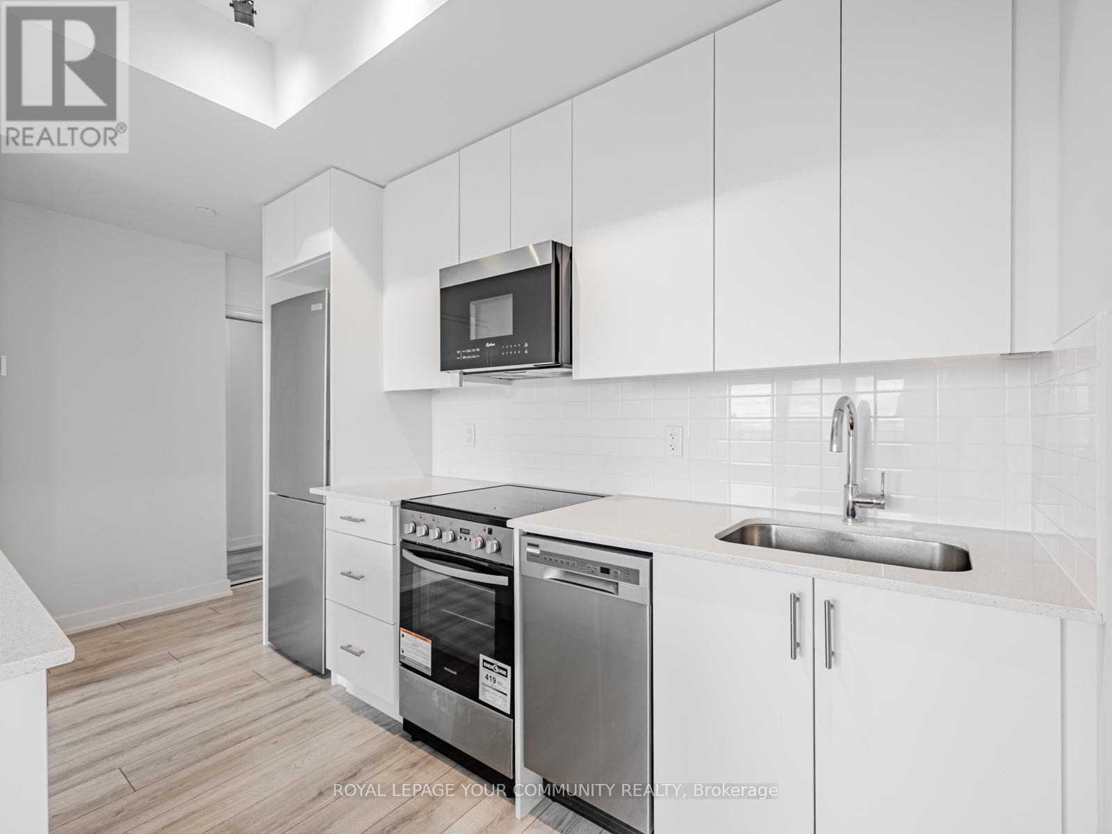 Photo 8 of 2405 15 Ellerslie Avenue, Toronto ON
