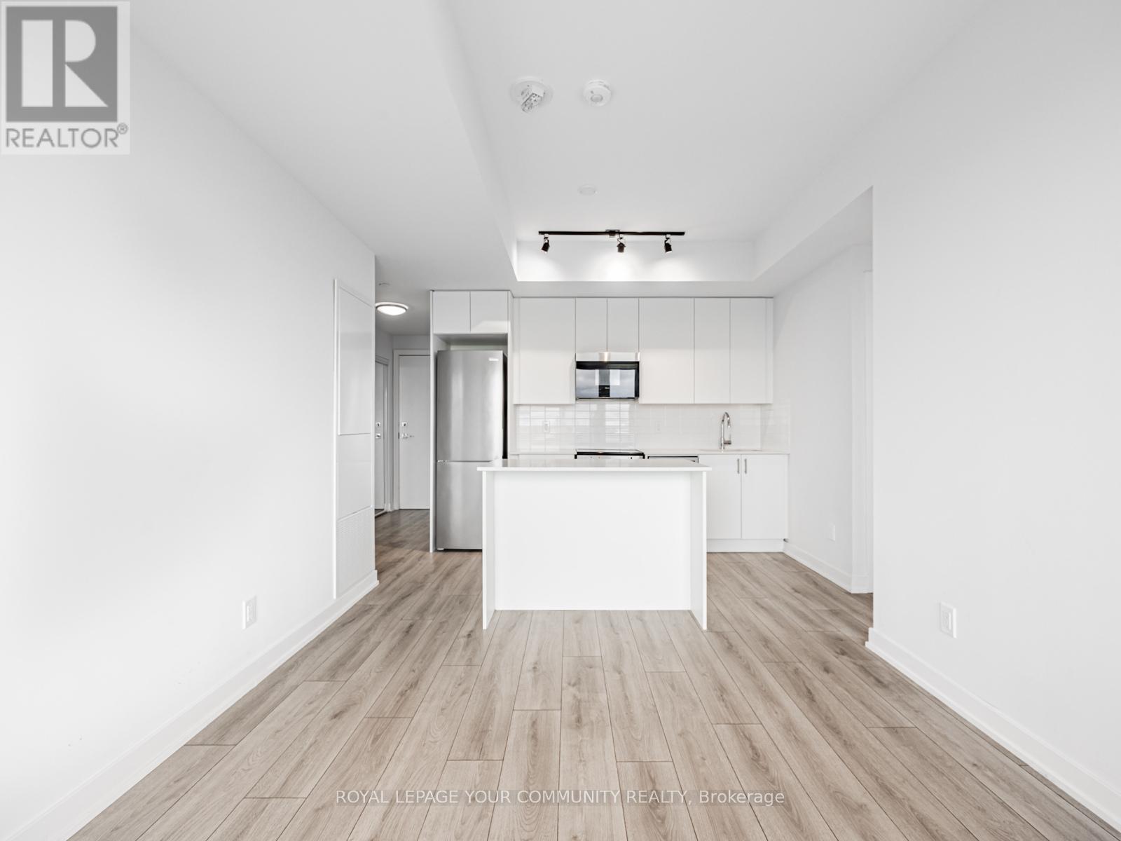 Photo 12 of 2405 15 Ellerslie Avenue, Toronto ON