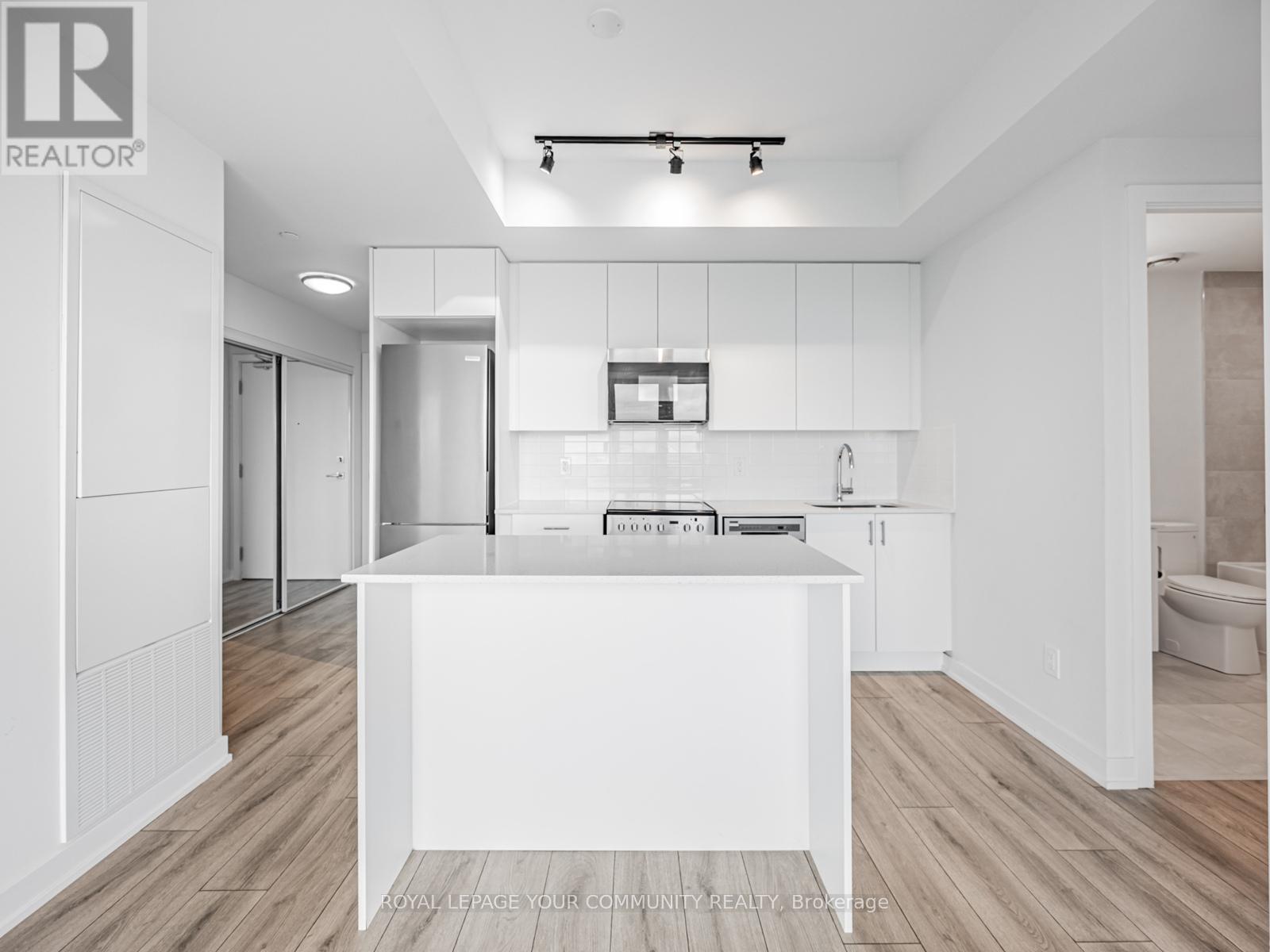 Photo 23 of 2405 15 Ellerslie Avenue, Toronto ON