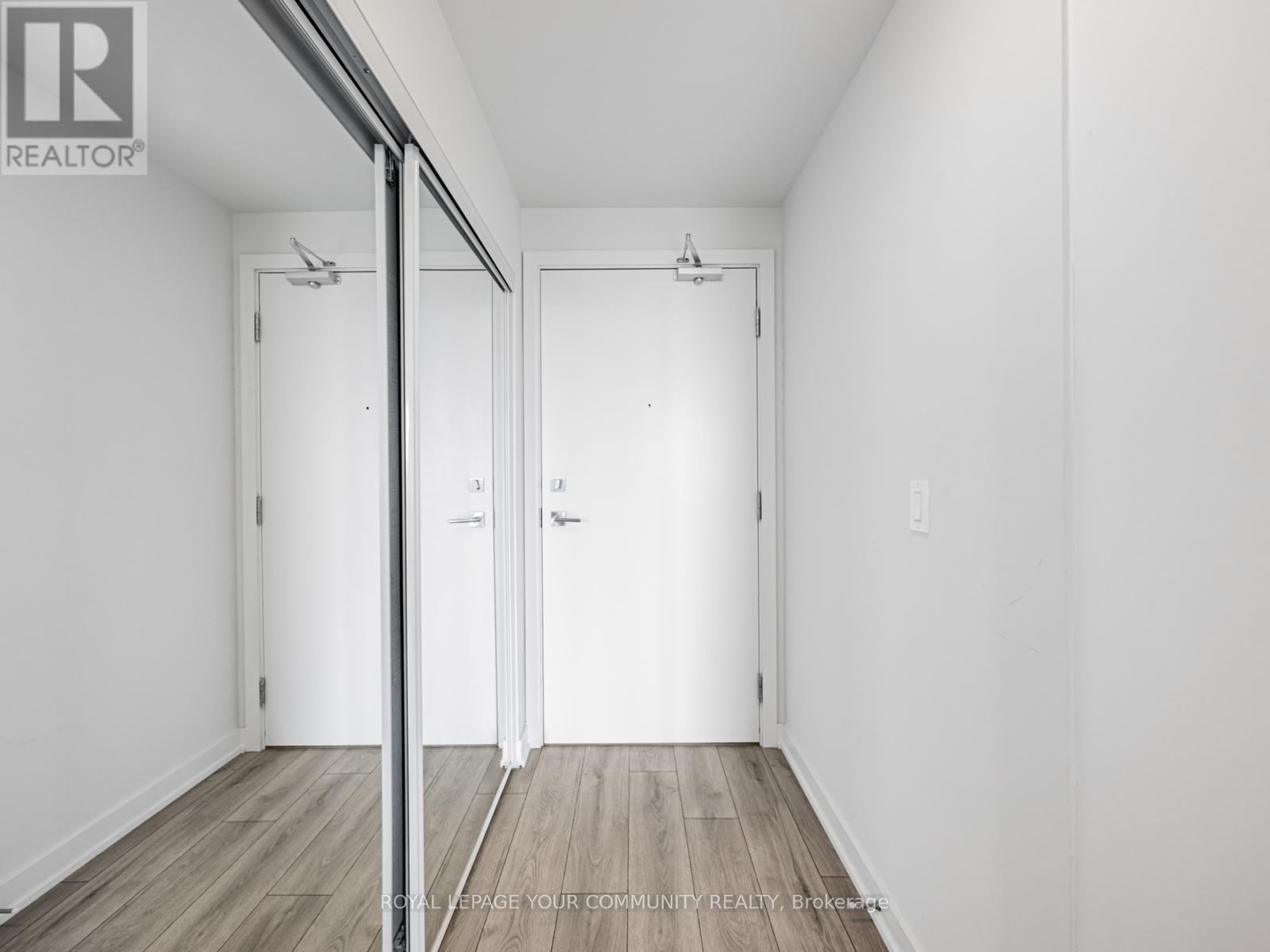 Photo 7 of 2405 15 Ellerslie Avenue, Toronto ON