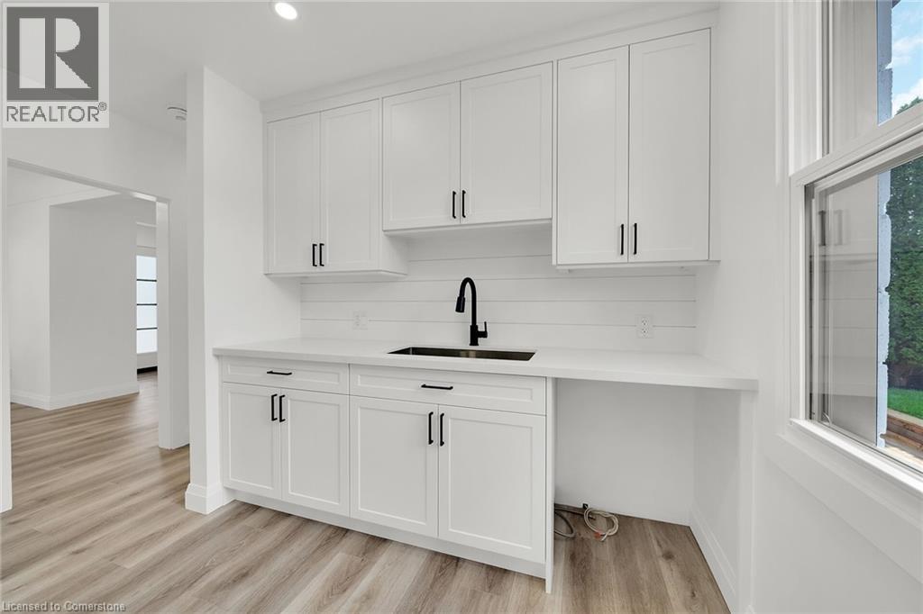Photo 15 of 45 Sylvia Crescent, Hamilton ON