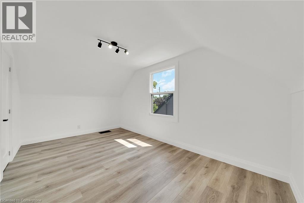 Photo 37 of 45 Sylvia Crescent, Hamilton ON