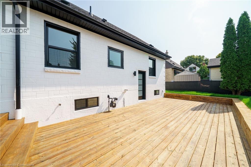 Photo 27 of 45 Sylvia Crescent, Hamilton ON