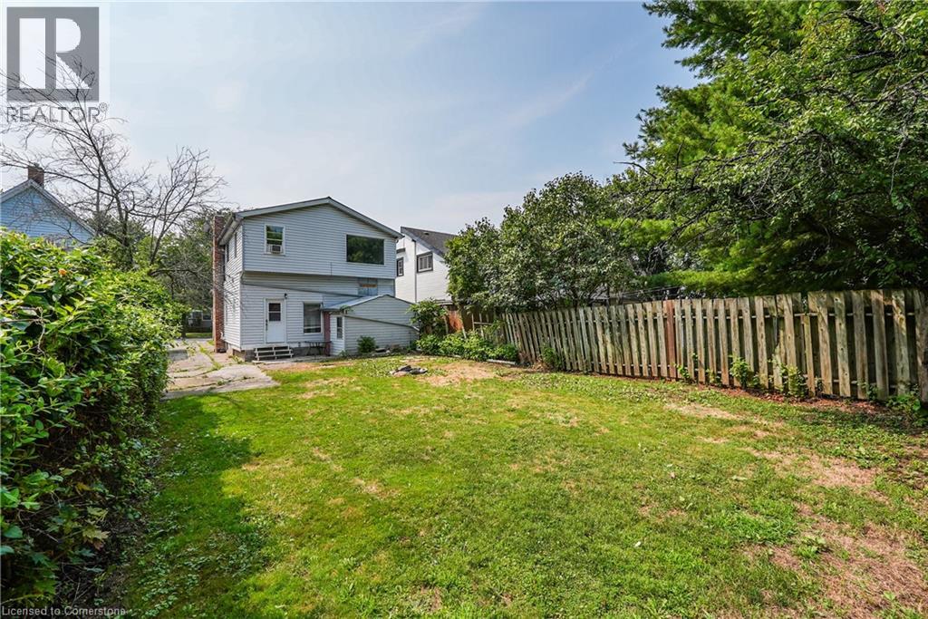 Photo 20 of 68 Henry Street, St Catharines ON