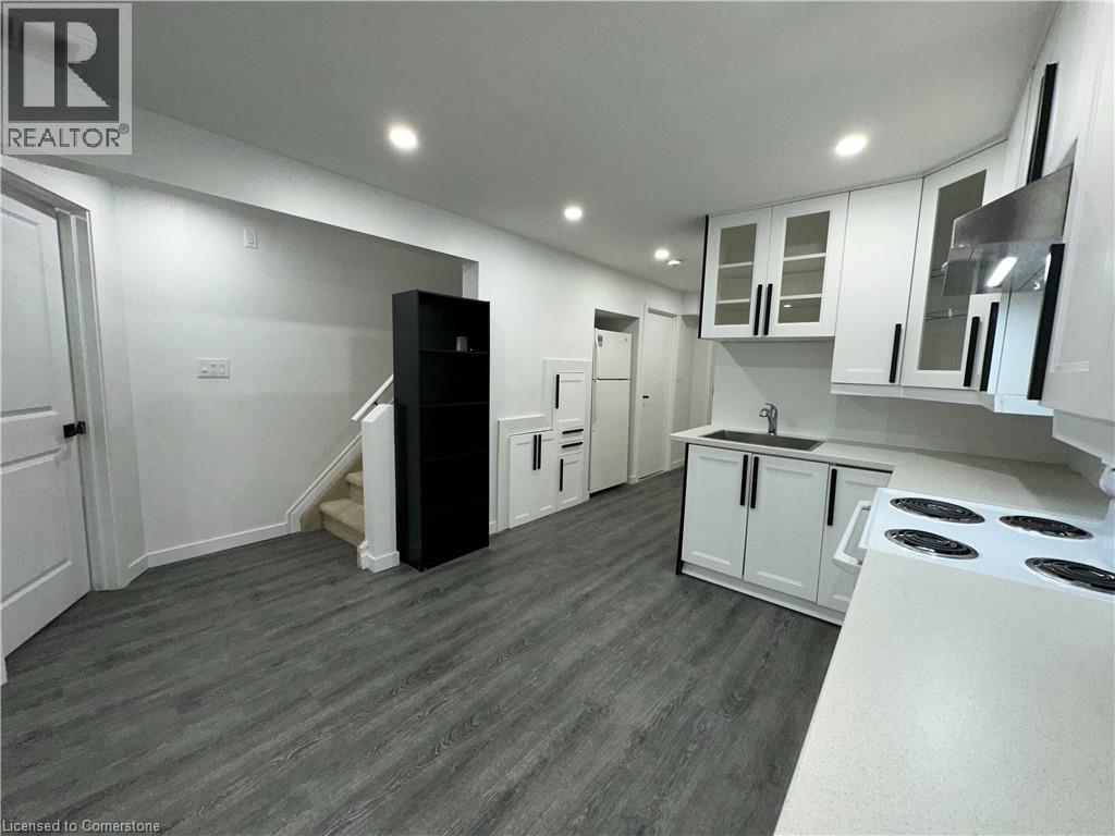 Photo 8 of 25 C Mohawk Street Unit Lower, Brantford ON