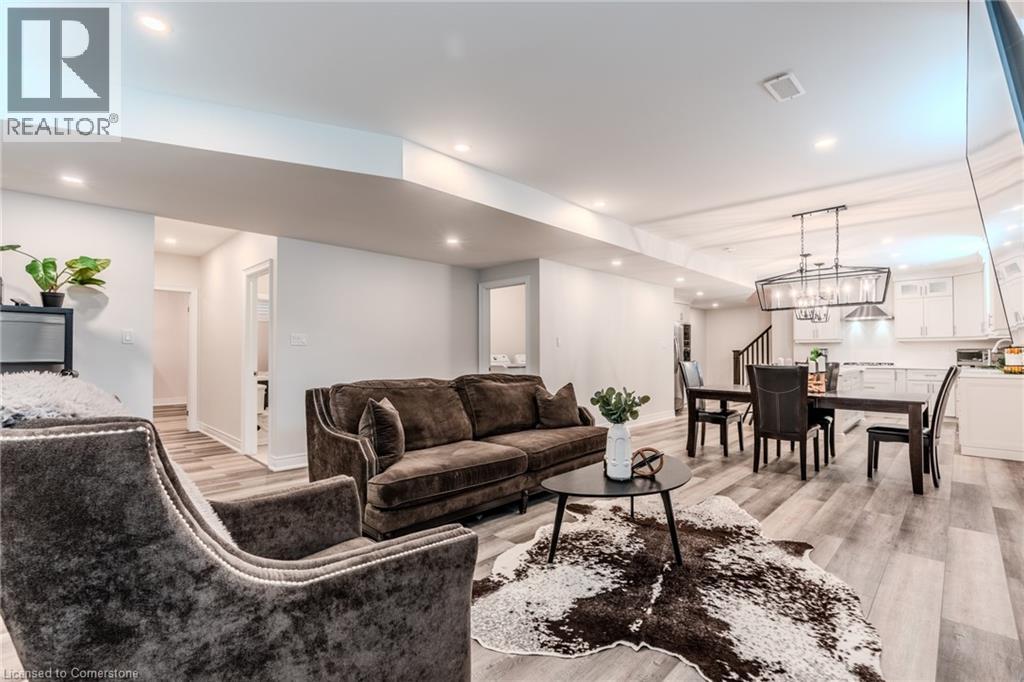 Photo 31 of 671 Rymal Road W, Hamilton ON