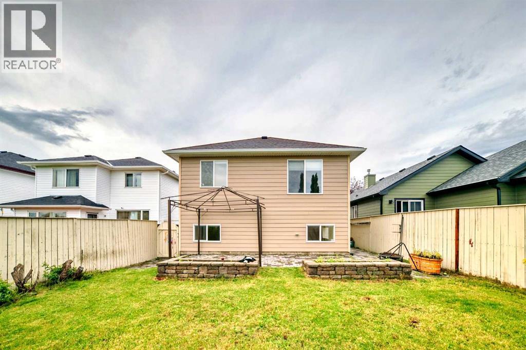 Single Family House 4 Level for Sale in  Coverton Coventry Hills Calgary 