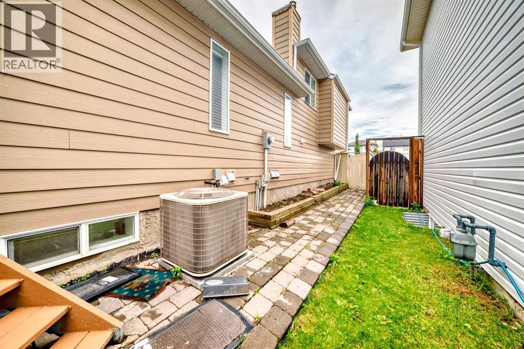 Single Family House 4 Level for Sale in  Coverton Coventry Hills Calgary 