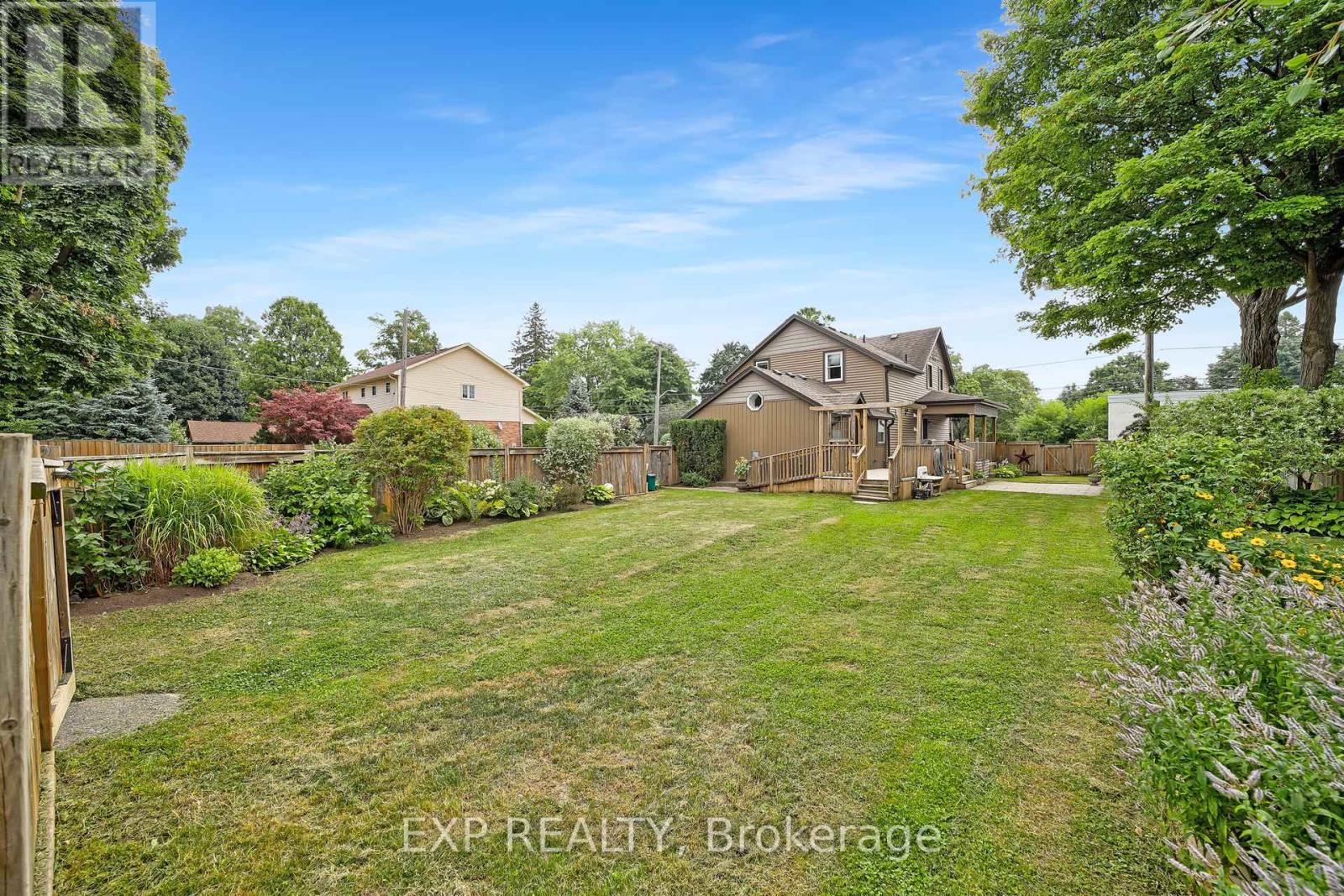 Photo 36 of 20 Elgin Street S, Halton Hills ON
